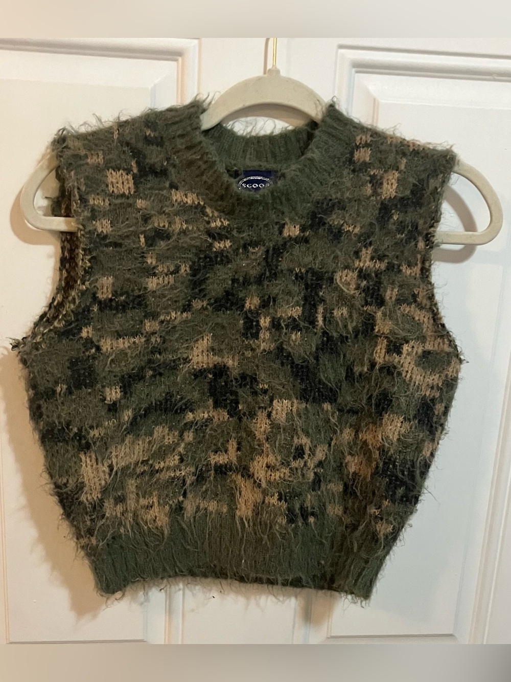 Scoop Fuzzy Camo Knit Cropped Sweater (Modified as a Vest)-Small